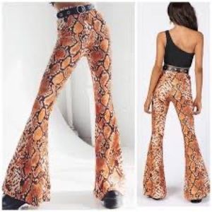 Princess Polly Orange Snakeskin Pattern Flare Pants Women’s Size 4